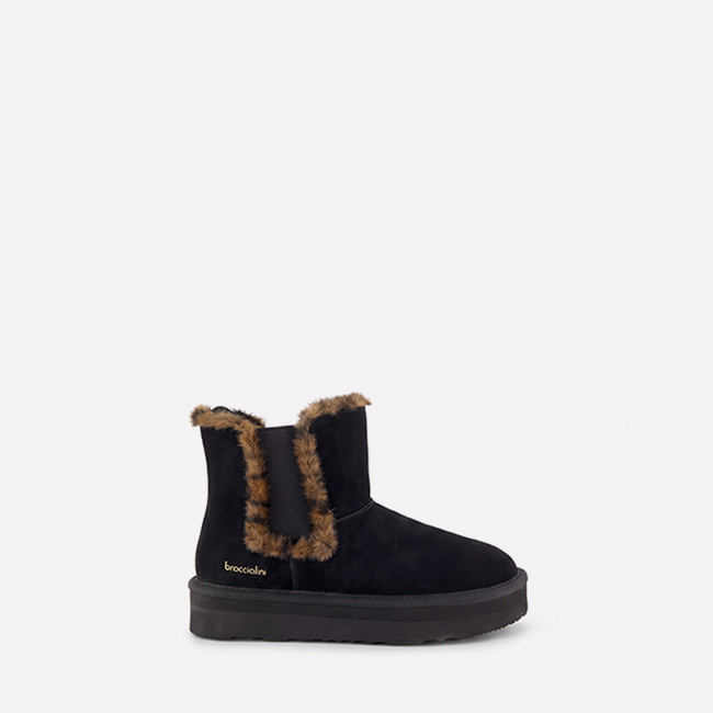Ariel Suede
